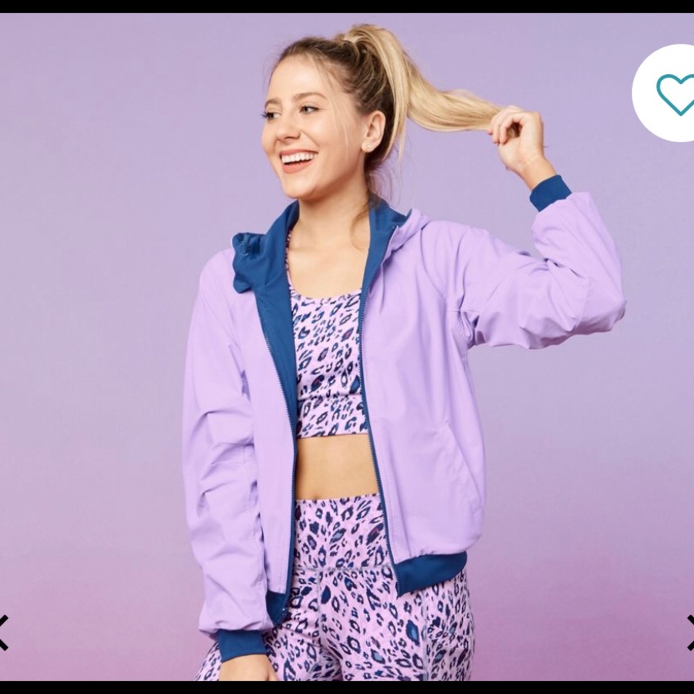 Fabletics Amara Reversible Jacket - Picture 3 of 10